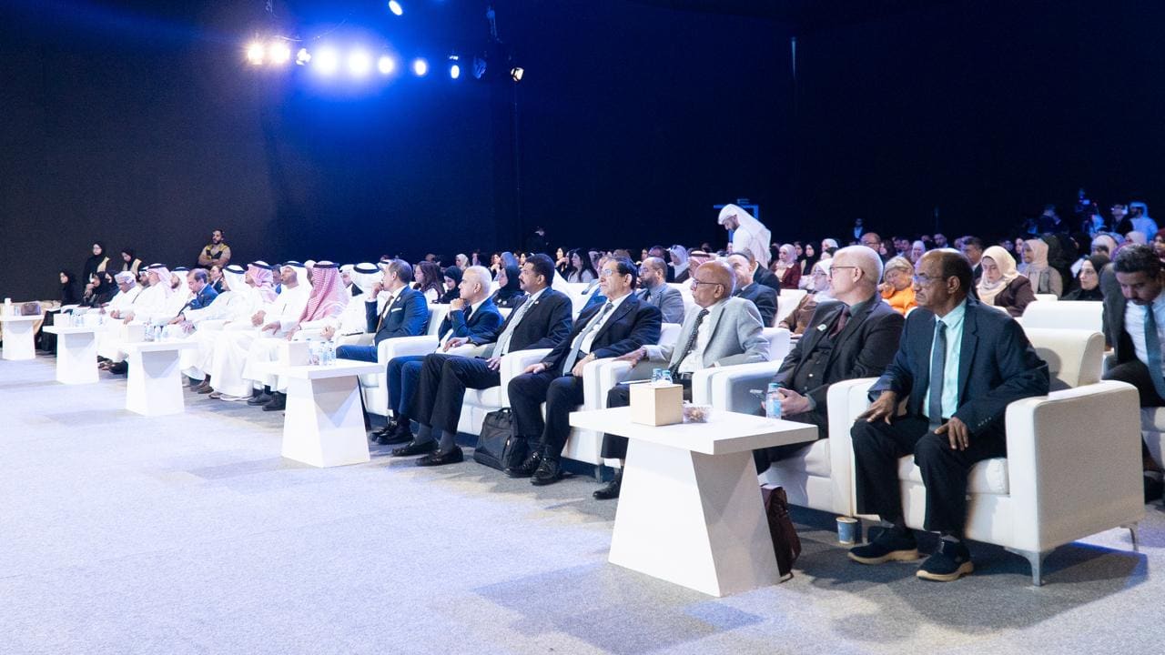 الحضور في قاعة الملتقى الدولي الخامس لمعلمي العربية